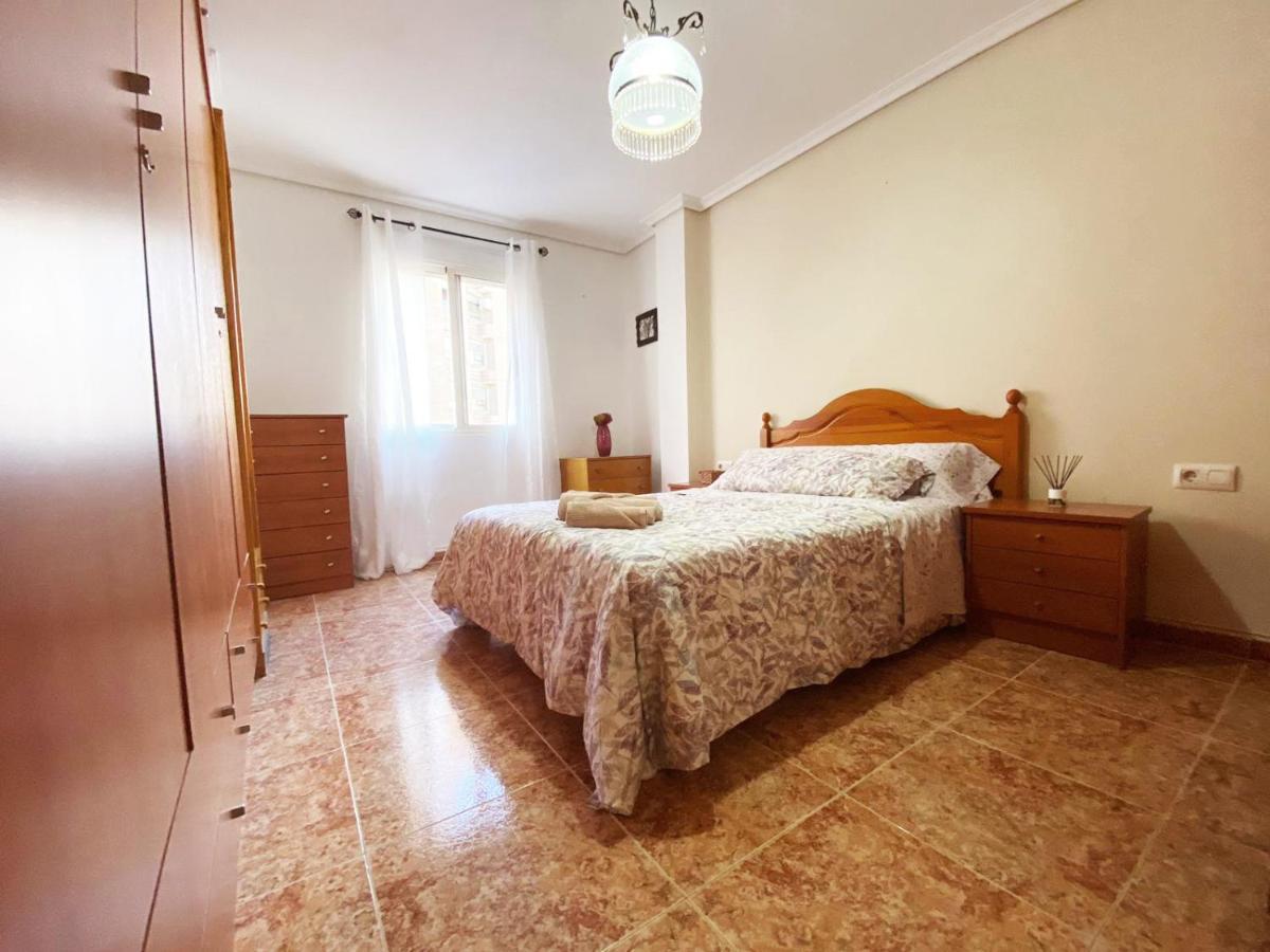 Rooms In Valencia Great Location In Shared Apartment Luaran gambar