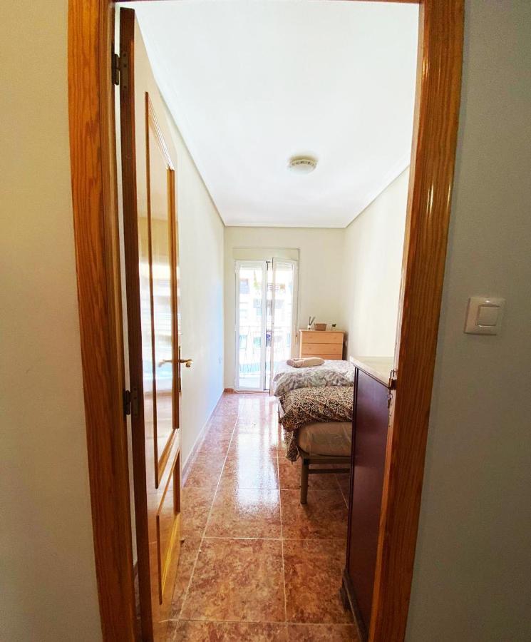 Rooms In Valencia Great Location In Shared Apartment Luaran gambar